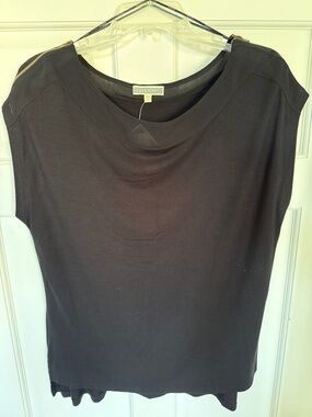 Pleione Black Sleeveless Tank with Shoulder Zips